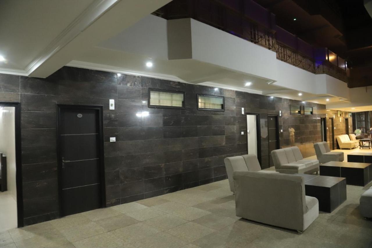 Staymaker Siddeshwara Comforts Harihar Exterior foto